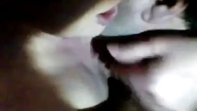 XXX không đăng ký  Gloria với xem sec ko che bộ ngực nhỏ ngủ với một lesbian