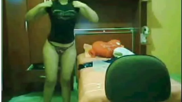 XXX không đăng ký  L. bị phim sec gai xinh khong che ướt