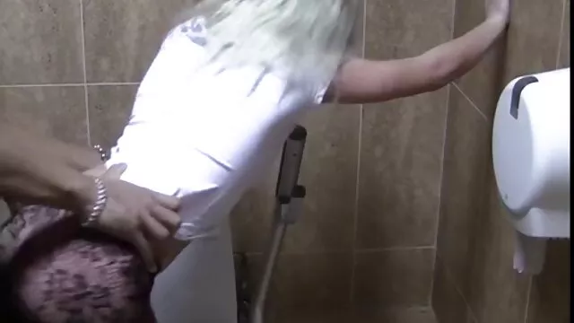 XXX không đăng ký  Svetochka đến thăm trái tim sec kong che mà không báo trước